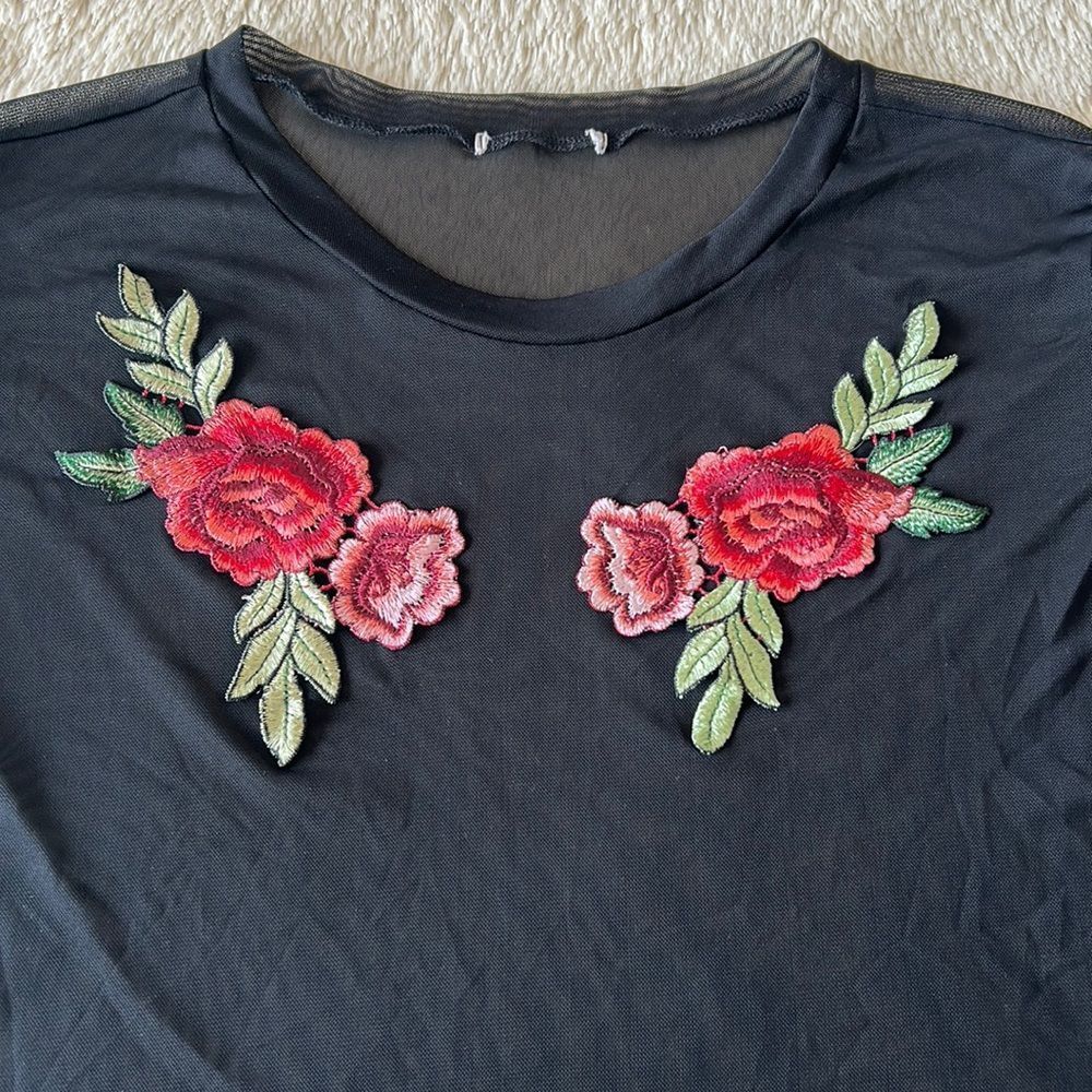 Black mesh rose embroidered shirt size small - Picture 6 of 16